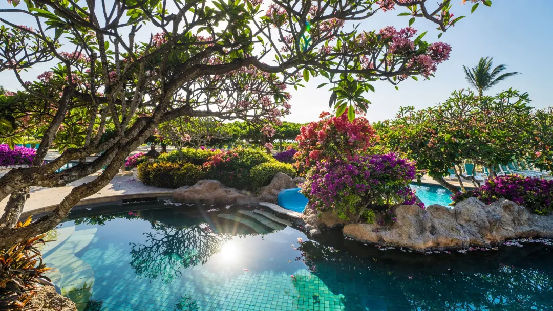 Grand-Hyatt-Bali-Outdoor-pool