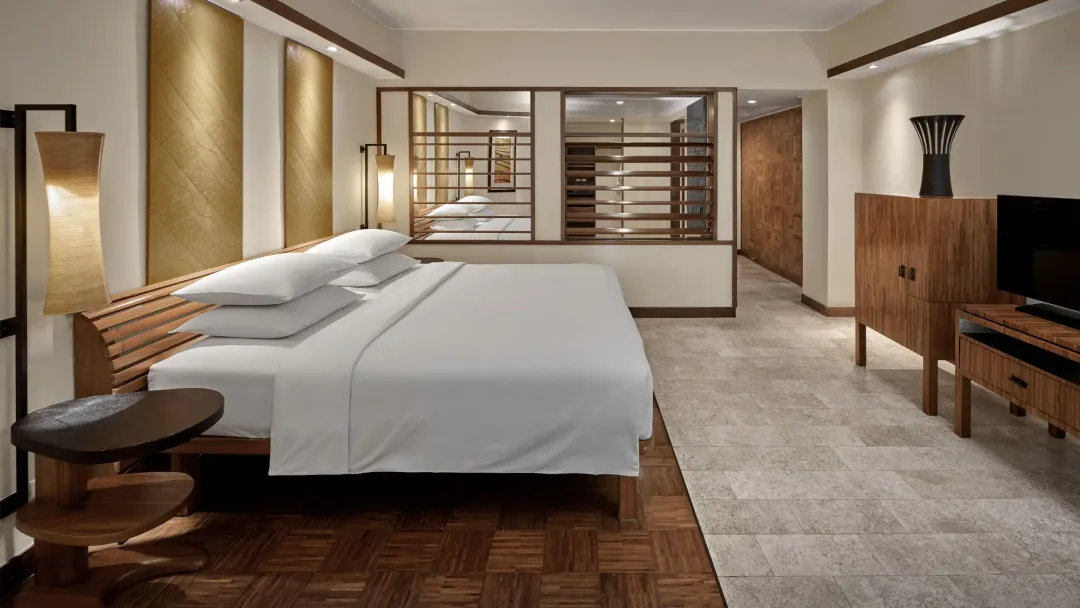 Grand-Hyatt-Bali-1-King-Bed-Full-View