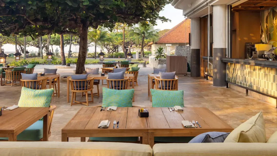 Grand-Hyatt-Bali-Salsa-Verde-Restuarant