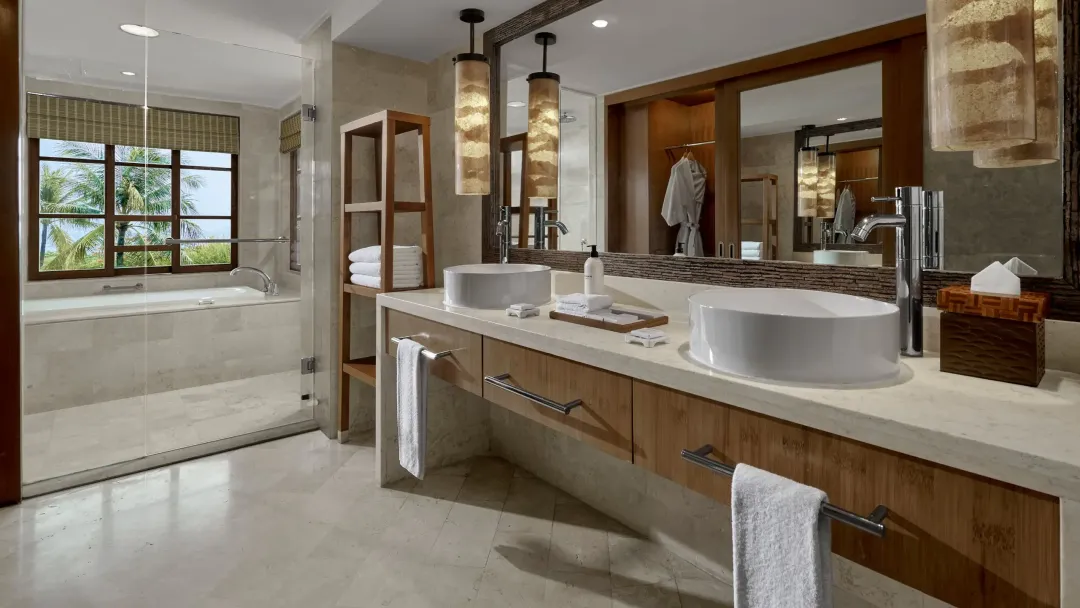 Odysseys Travel - Grand Hyatt Bali - Club Deluxe Room -  Bathroom