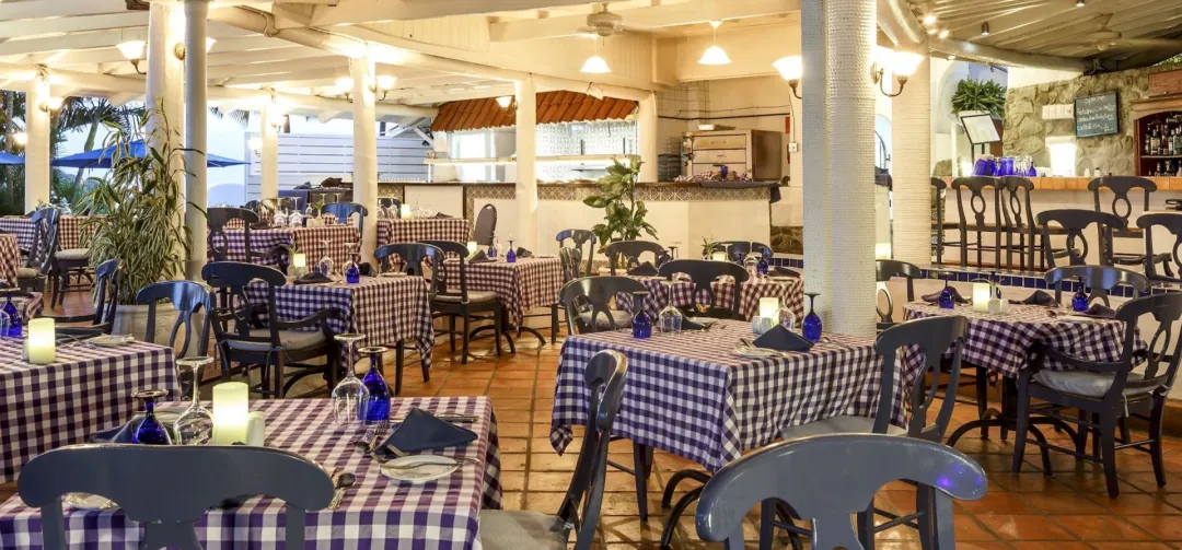 Windjammer Landing - Papa Don's