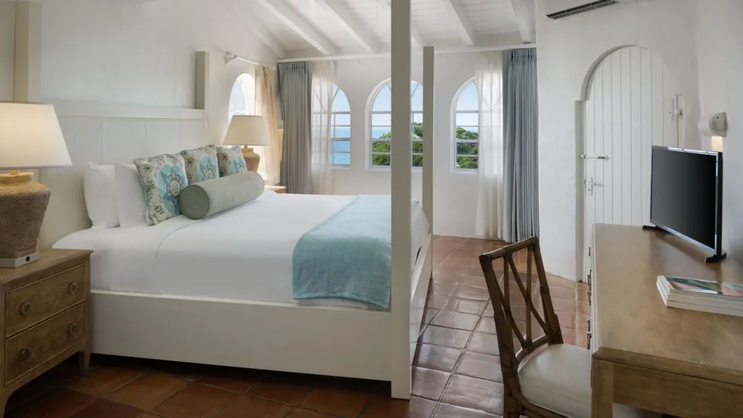 Hilltop One Bedroom Villa -Bedroom