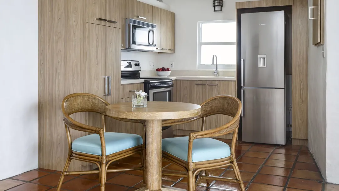 Hilltop One Bedroom Villa -Kitchen