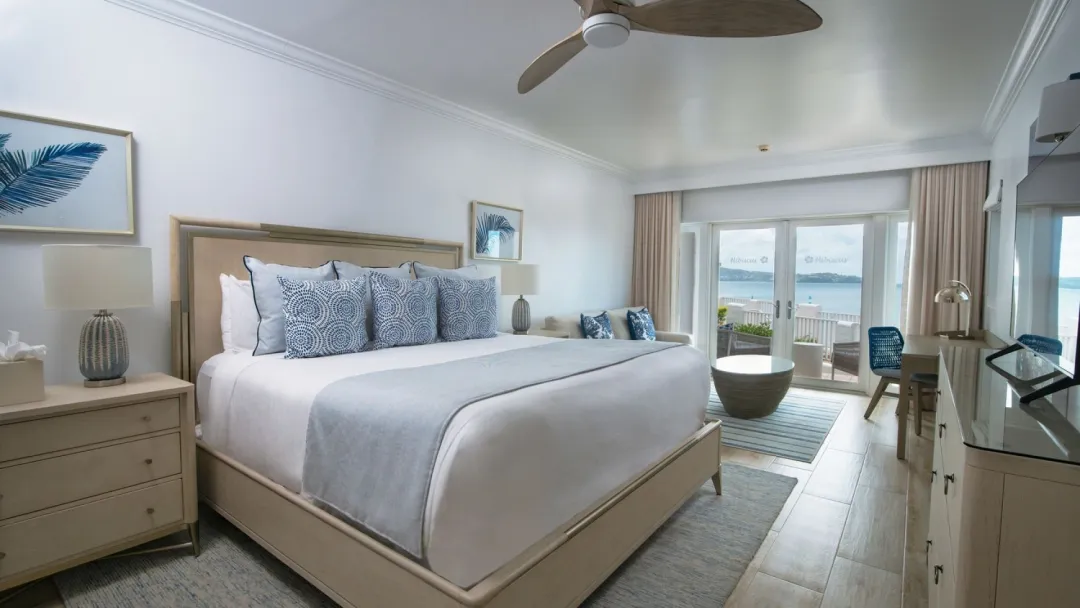 Two Bedroom Coastline Suite - Bedroom