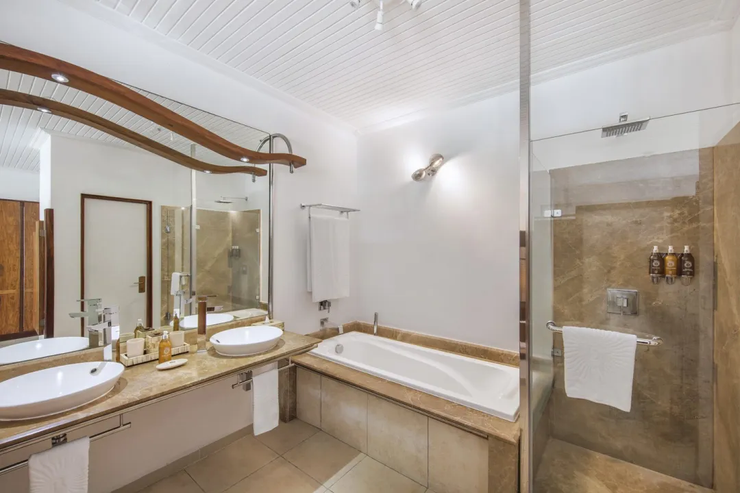Superior Room - Bathroom