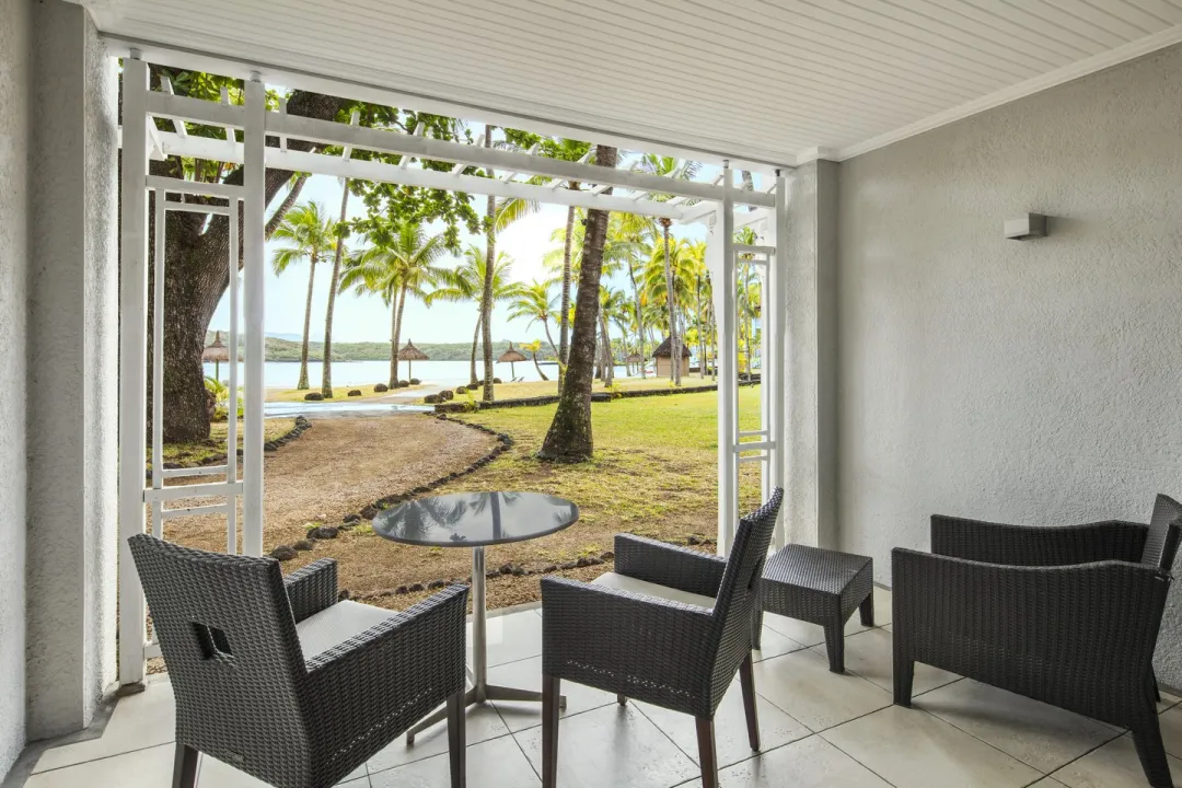 Superior Room Ground Floor - Terrace Lounge with Seaview