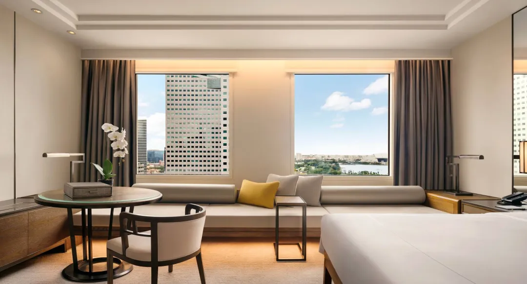 Conrad Singapore Marina Bay -Premium King Room - View