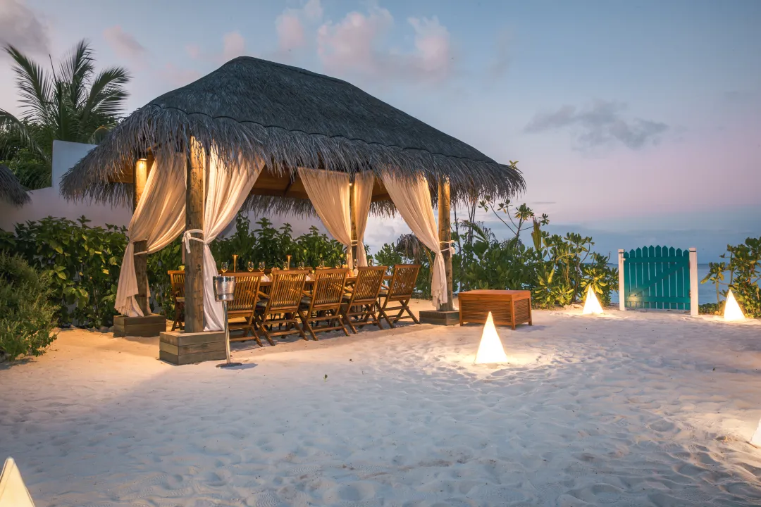 Fairmont Sirru Fen Fushi - Beach Dinner