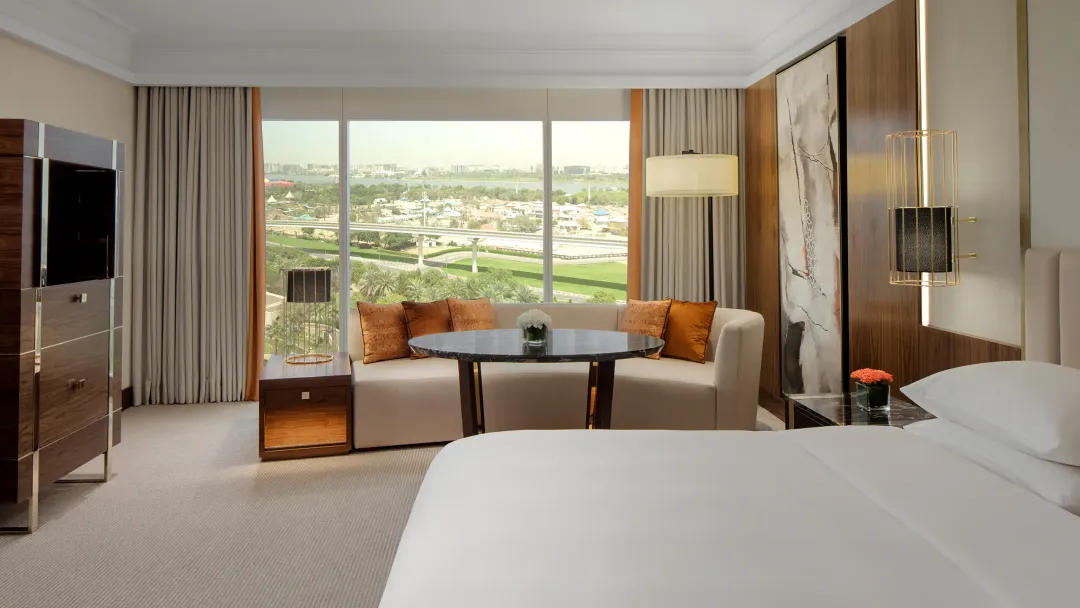 Grand-Hyatt-Dubai-Superior-King-Room