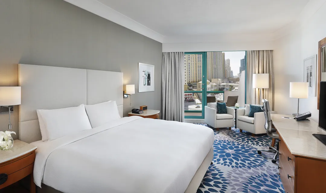 Hlton Dubai Jumeirah - King Deluxe Room