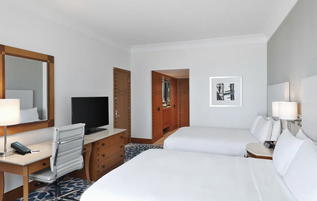Hlton Dubai Jumeirah - Two Queen Beds Deluxe Room - Detail