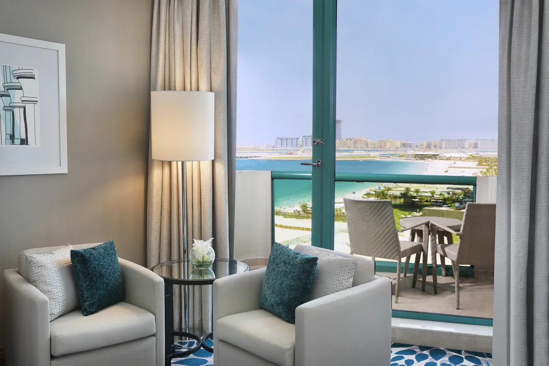 Hilton Dubai Jumeirah Beach - King Deluxe Rooms with Partial Sea View - Balcony