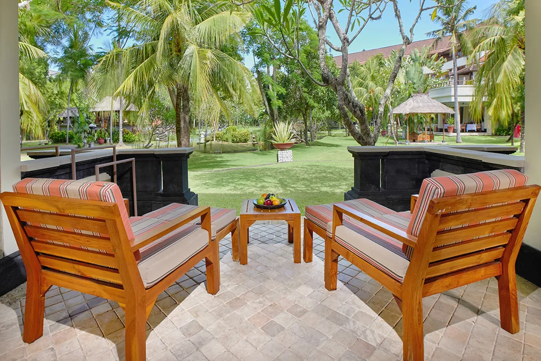 Nusa Dua Beach Hotel and Spa - Palace Club Room - Patio