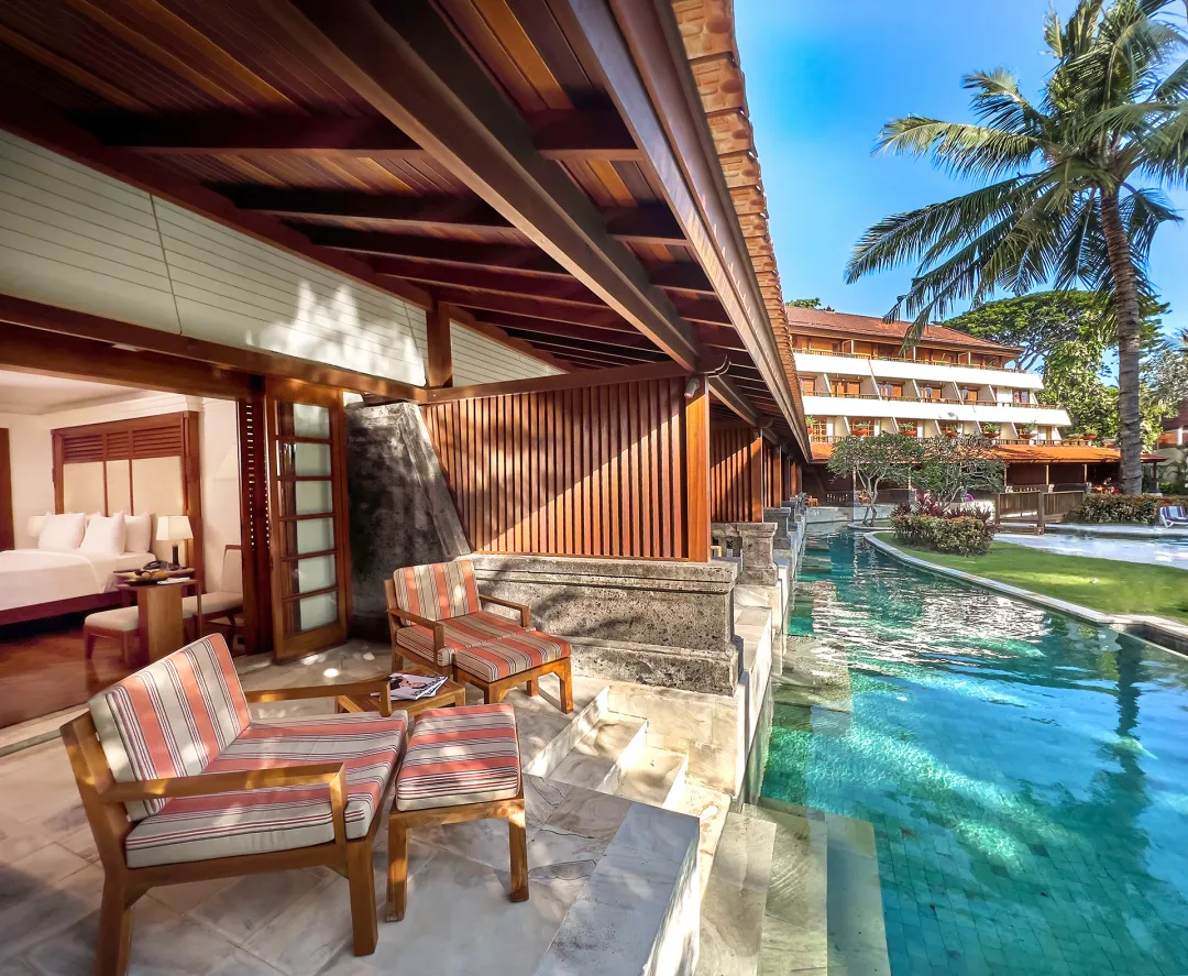 Nusa Dua Beach Hotel and Spa - Palace Club Room - Lagoon Access - Lagoon