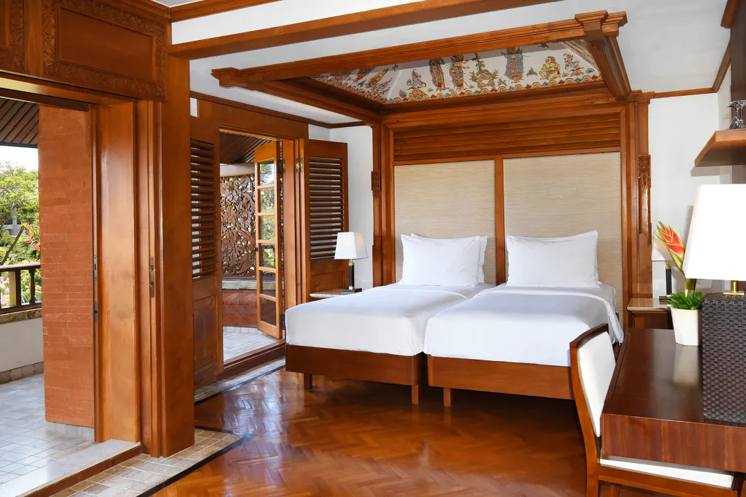 Nusa Dua Beach Hotel and Spa - Palace Club Suite -  Twin Beds