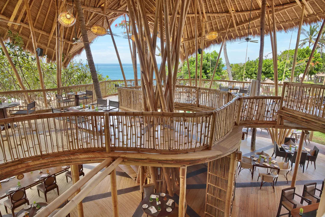 Nusa Dua Beach Hotel and Spa - Tamarind Restaurant Interior