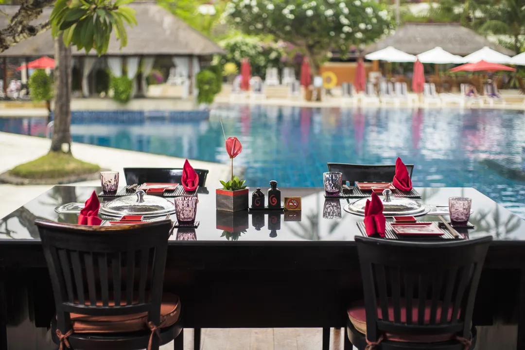 Nusa Dua Beach Hotel and Spa - Magura Asian Bistro - Pool View