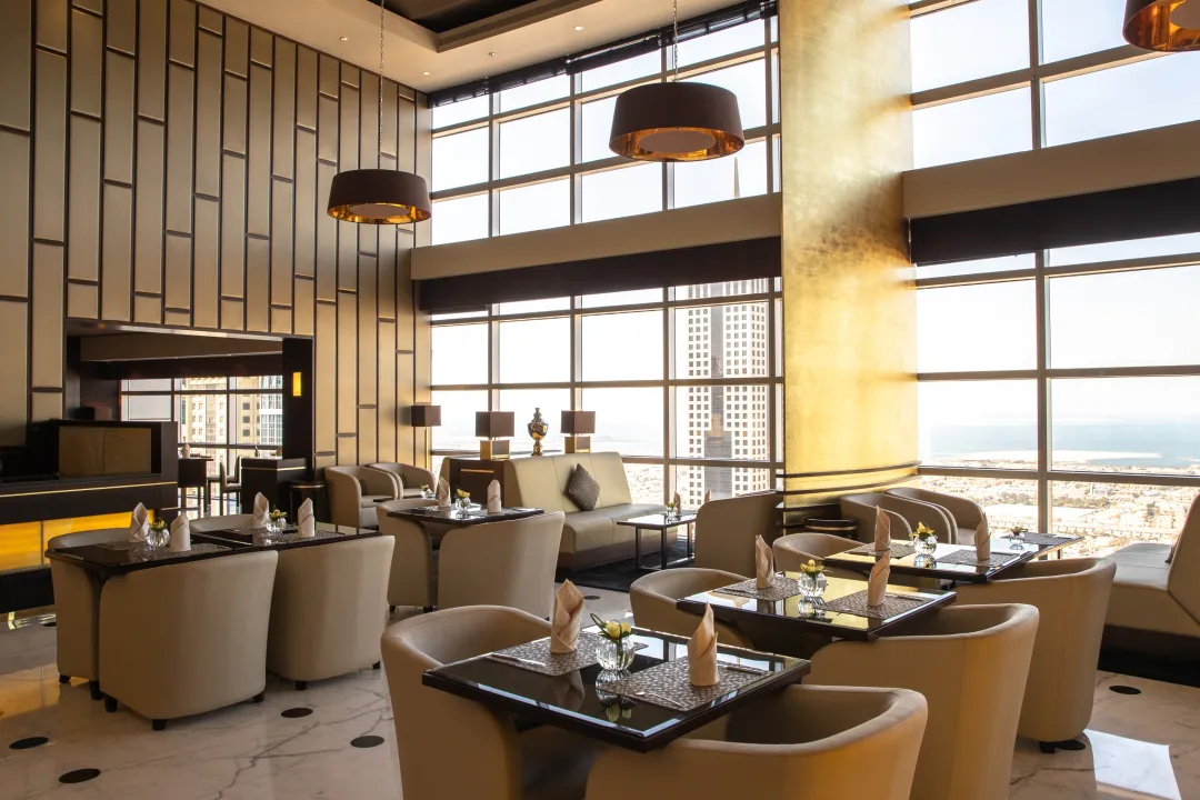 Jumeirah Emirates Towers - Club-Executive-Lounge