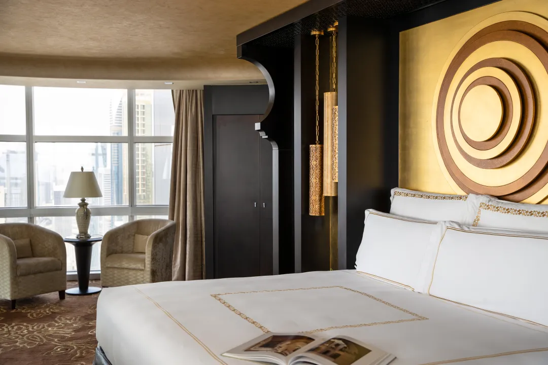Jumeirah Emirates Towers - Royal Suite - Bedroom