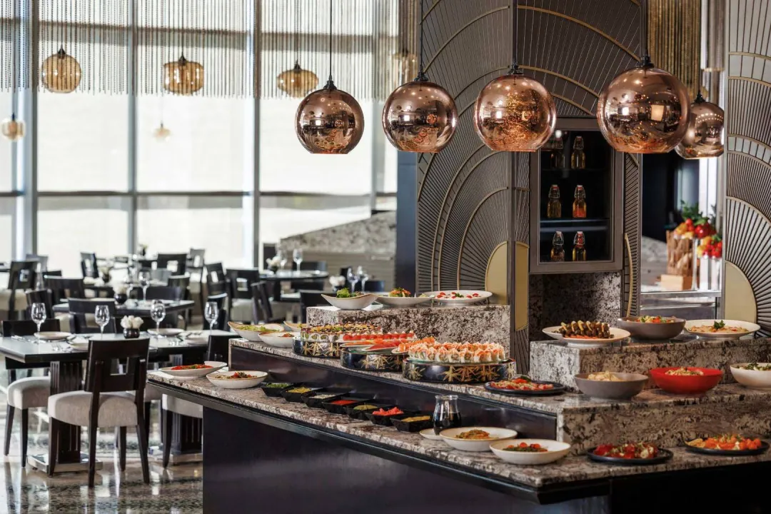 Jumeirah-Emirates-Tower-Mundro