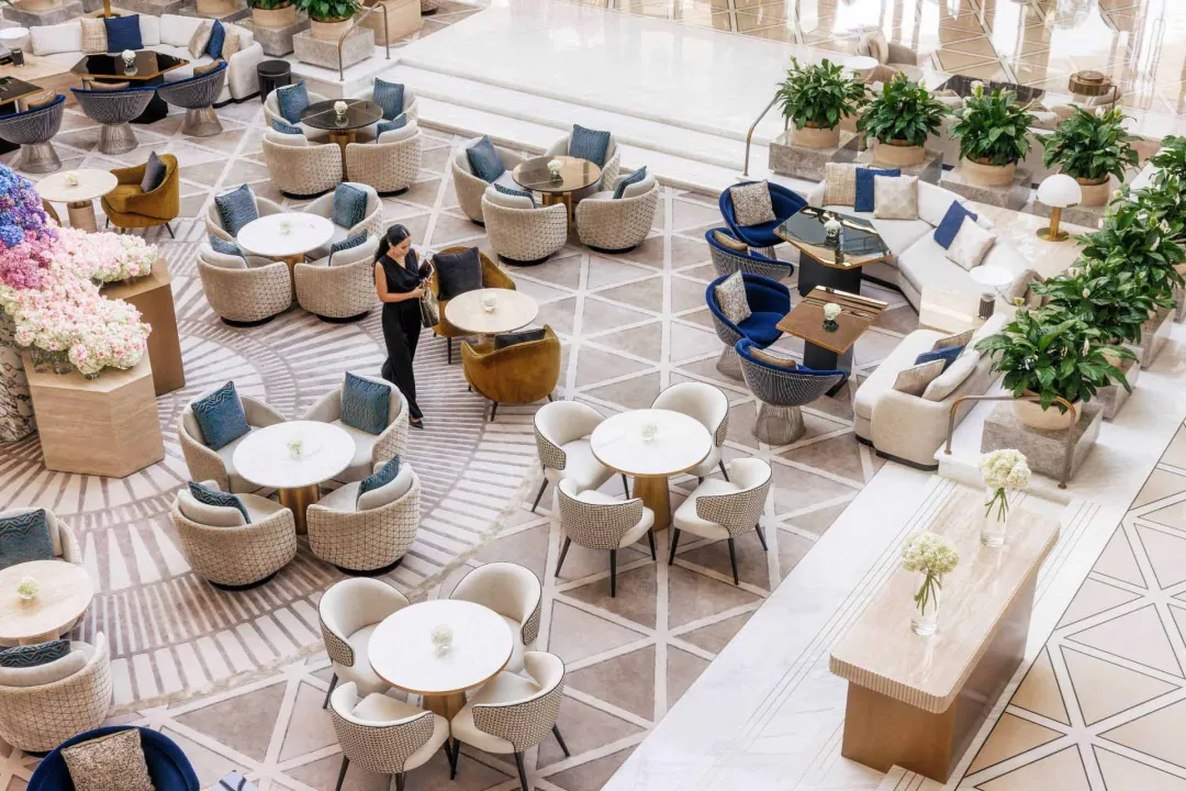 Jumeirah-Emirates-Tower-Daefi-Lounge