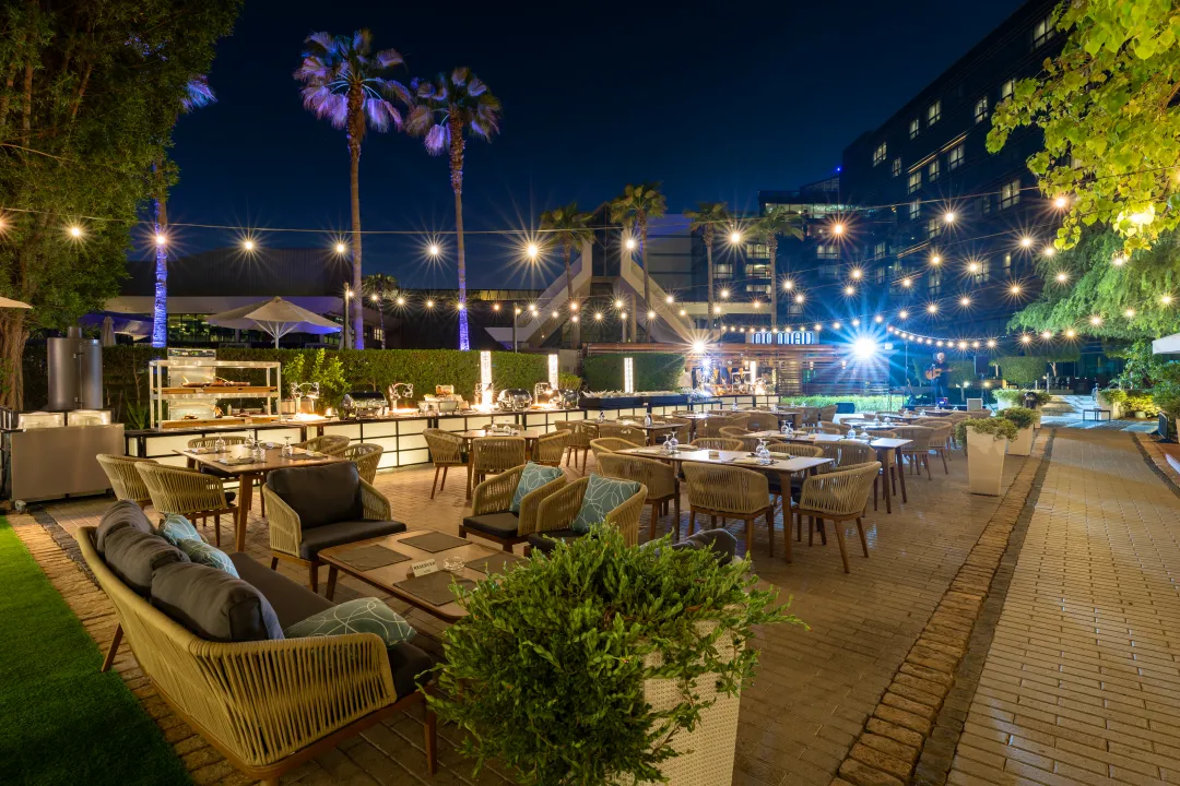 Jumeirah Creekside_ Nomad outdoor seating