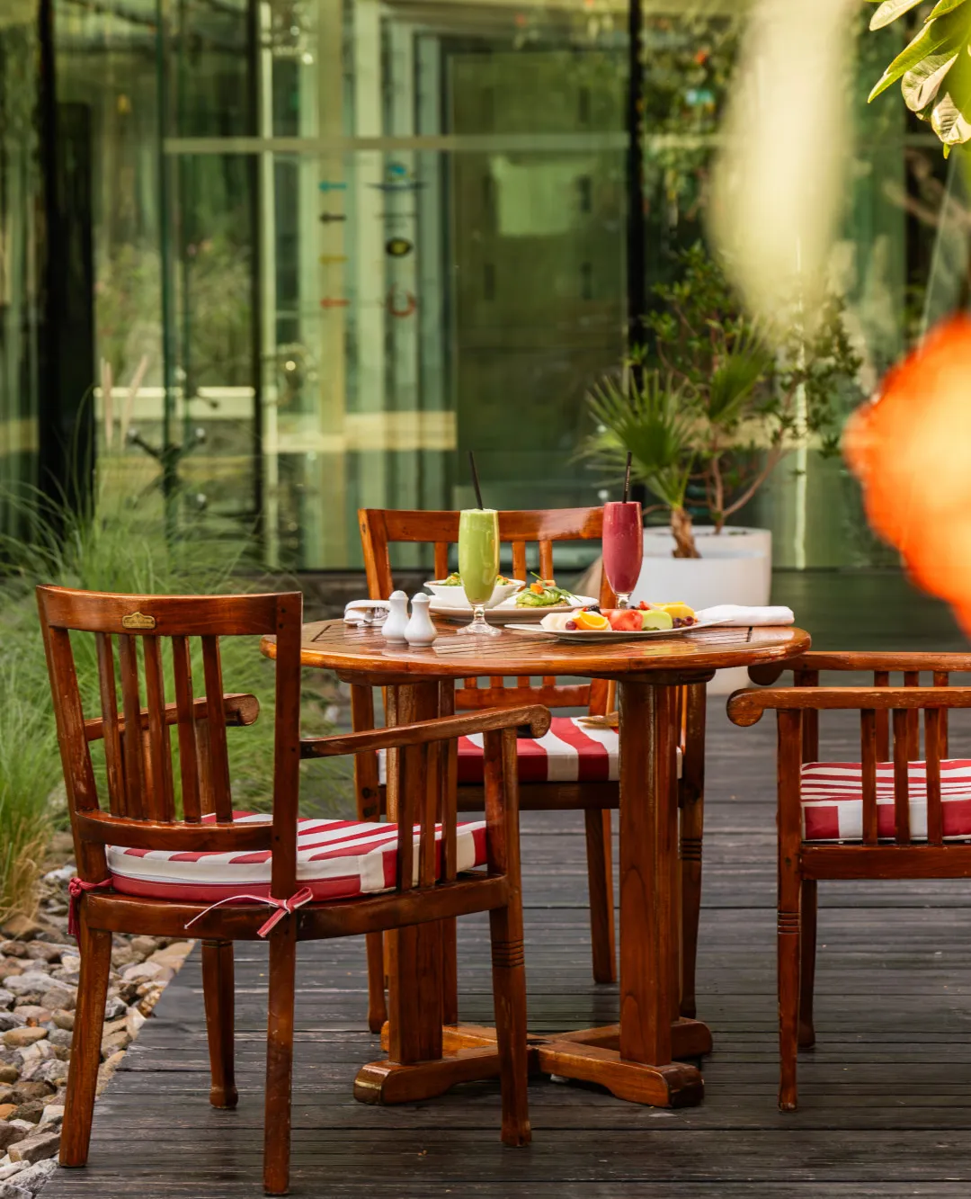 Jumeirah Creekside_Plumeria Outdoor_Table_Food