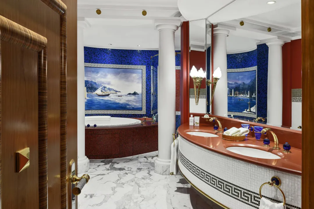 Burj-Al-Arab-Duplex-One-Bedroom-Suite-Bathroom