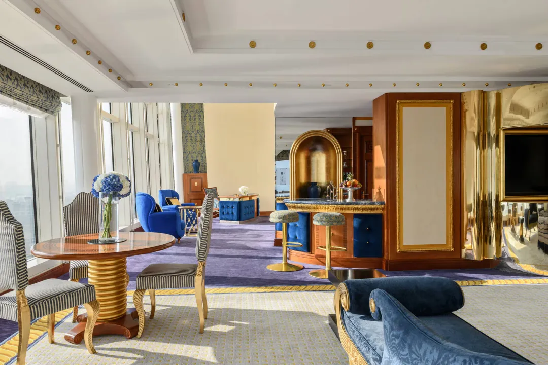 Burj-Al-Arab-Duplex-Panoramic-Suite-Living-Area