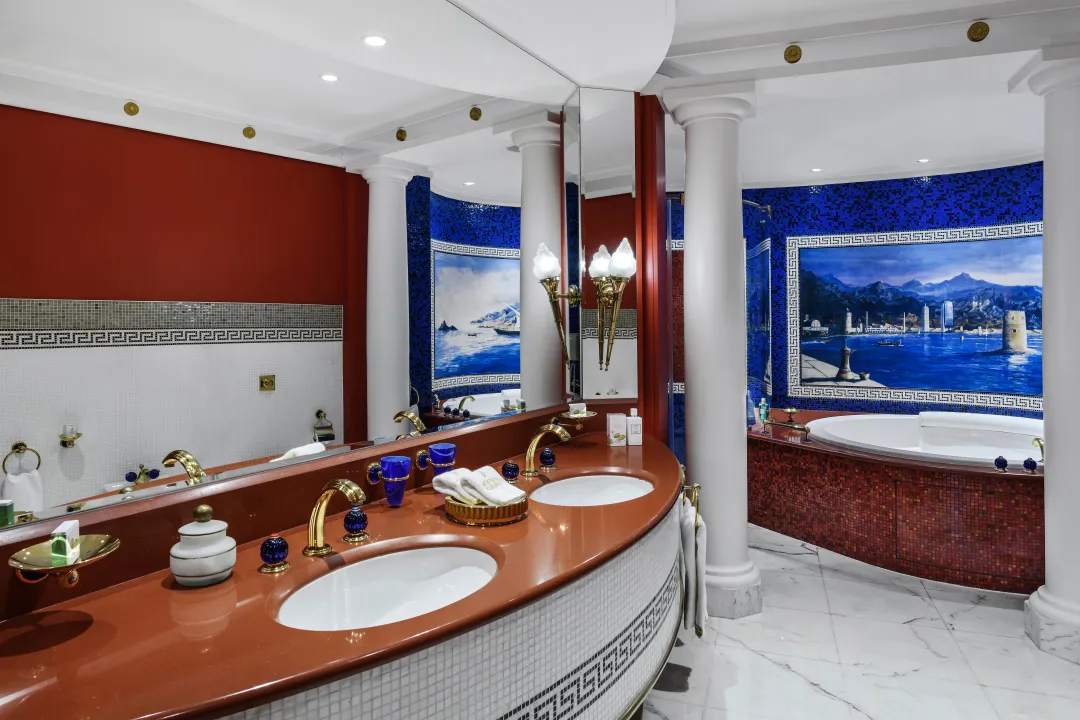 Burj-Al-Arab-Duplex-Sky-One-Bedroom-Suite-Bathroom