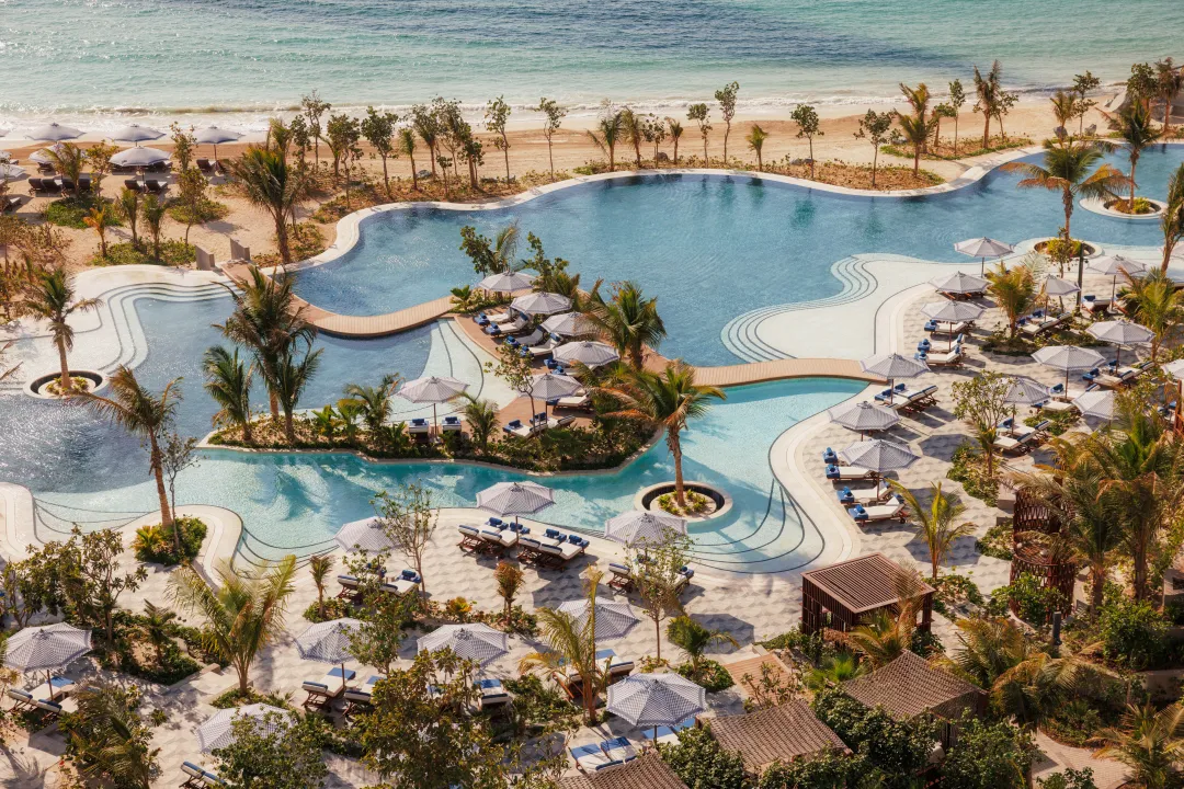 Jumeirah Marsa Al Arab_Resort Pool_1