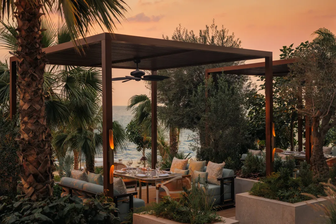 Jumeirah Marsa Al Arab_Madame Li_Terrace_1