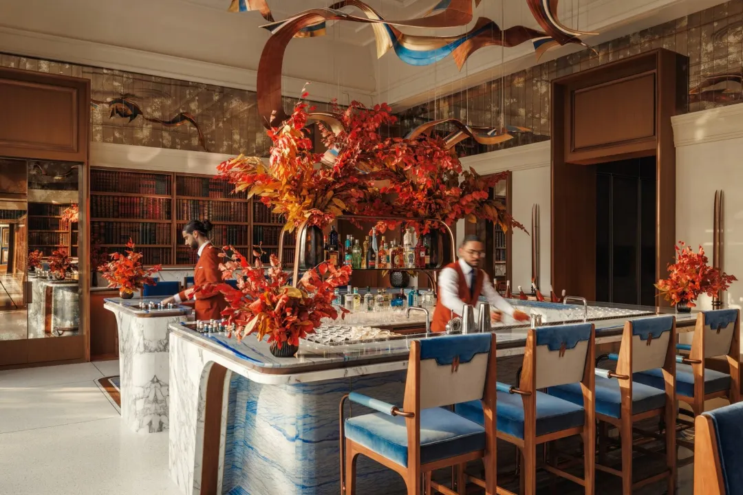 Jumeirah-Marsa-Al-Arab-The-Fore-Bar