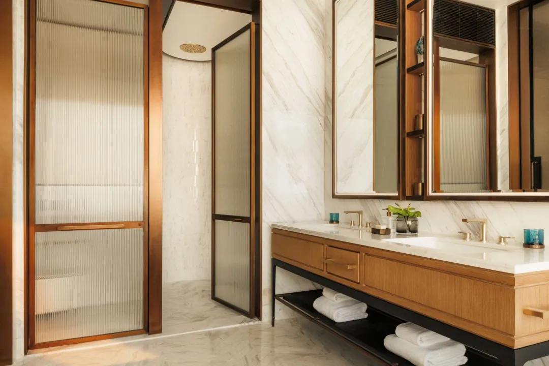 Jumeirah-Marsa-Al-Arab-Marina-Terrace-Room-Bathroom