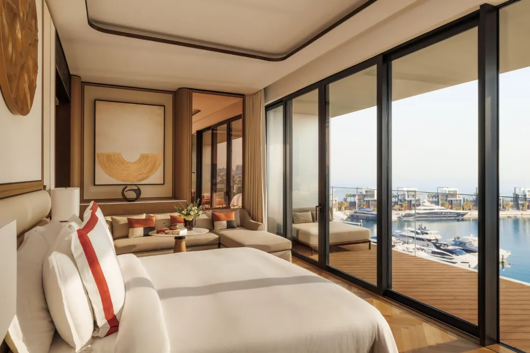 Jumeirah-Marsa-Al-Arab-Marina-Terrace-Room-King-Bed