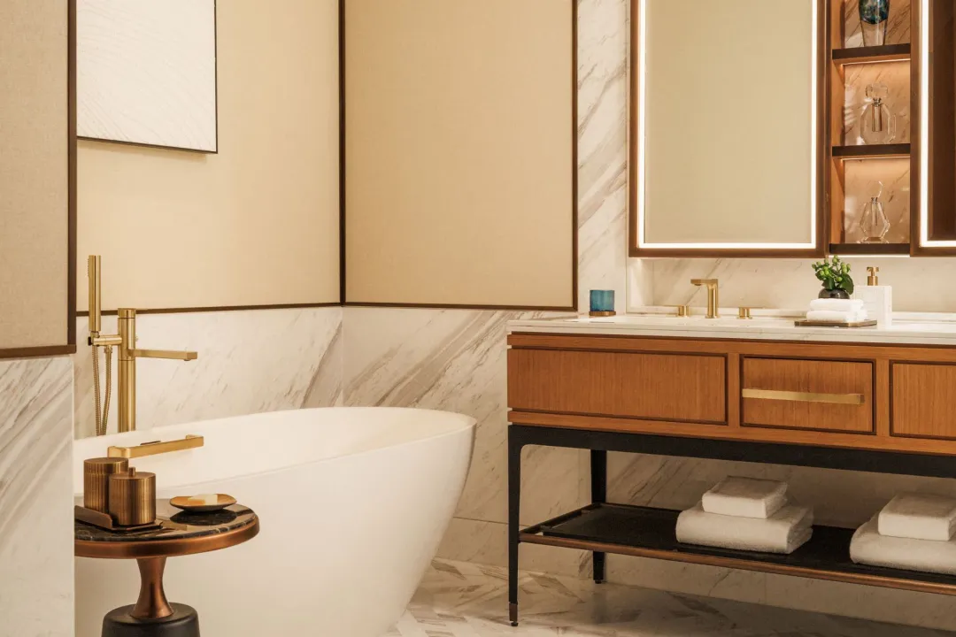 Jumeirah-Marsa-Al-Arab-Ocean-Deluxe-Room-Bathroom