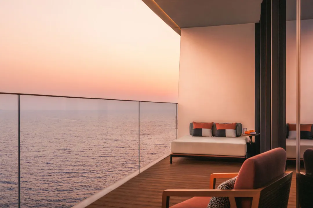 Jumeirah-Marsa-Al-Arab-Ocean-Terrace-Room-Private-Balcony