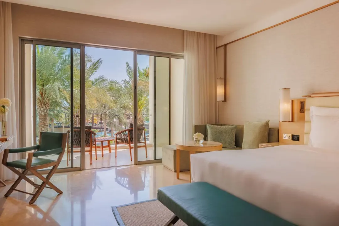 Jumeirah-Muscat-Bay-Resort-Balcony-Deluxe-Room