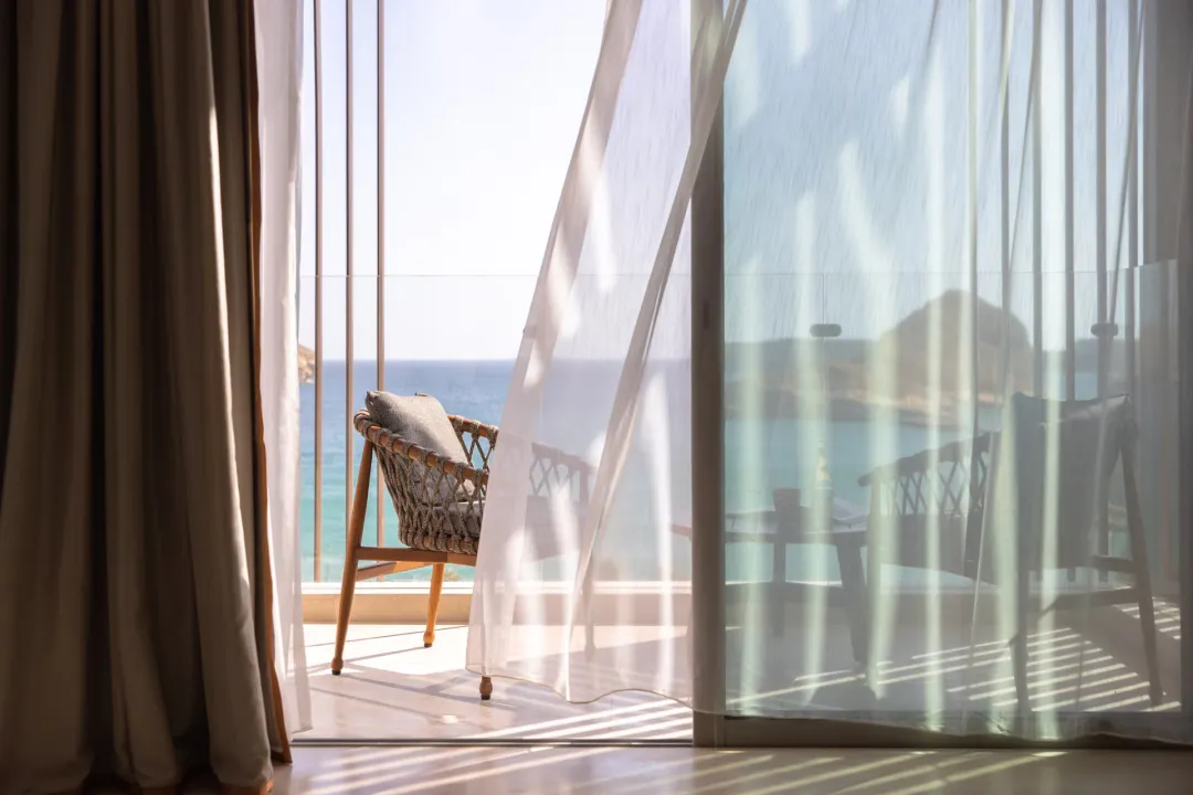 Jumeirah-Muscat-Bay-Ocean-Deluxe-Balcony-Room-Balcony-View