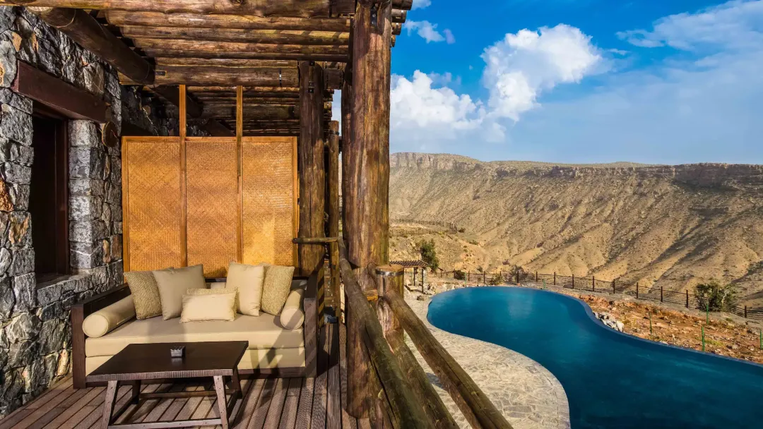 Alila-Jabal-Akhdar-One-King-Bed-with-Ridge-View-Terrace