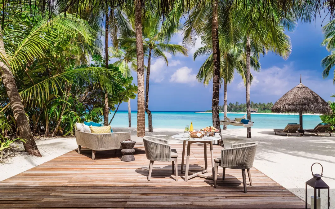 One-and-Only-Reethi-Rah-Beach-Villa-Private-Patio
