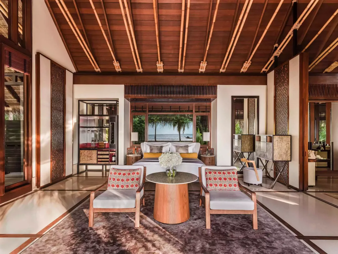 One-and-Only-Reethi-Rah-Beach-Villa-with-Pool-Bedroom
