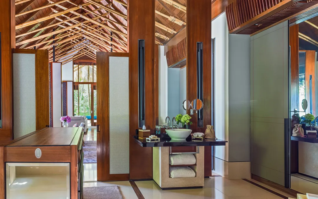One_Only-Reethi-Rah-Grand-Beach-Villa-with-Pool-Bathroom