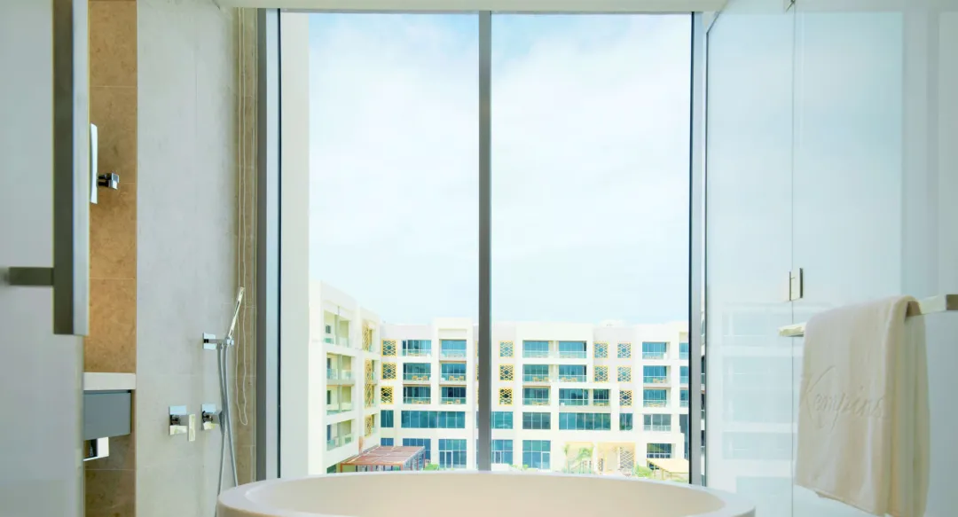 Kempinski-Hotel-Muscat-Junior-Suite-Bathroom