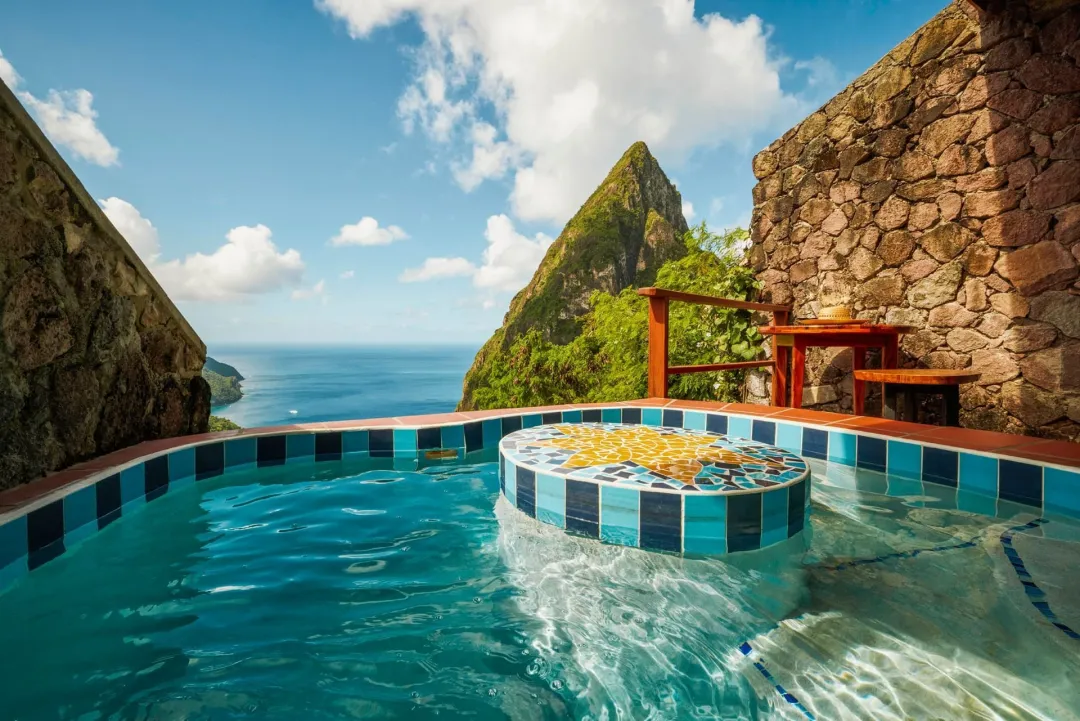 Gros Piton Suite - Pool with Mountain View