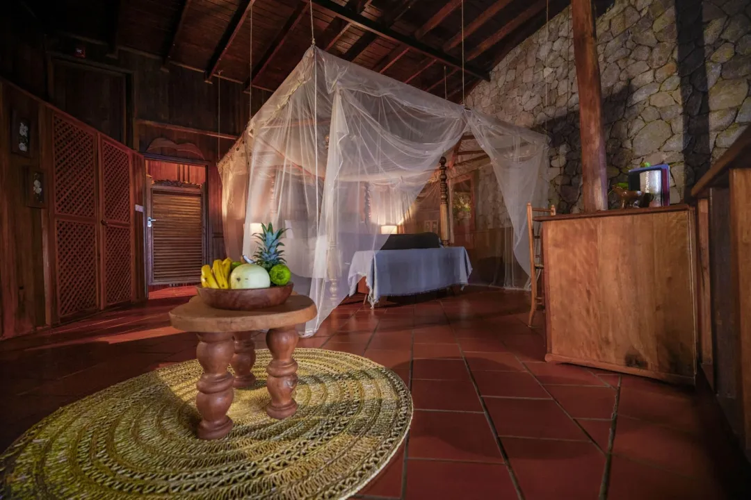 Hilltop Dream Suite - Bedroom View