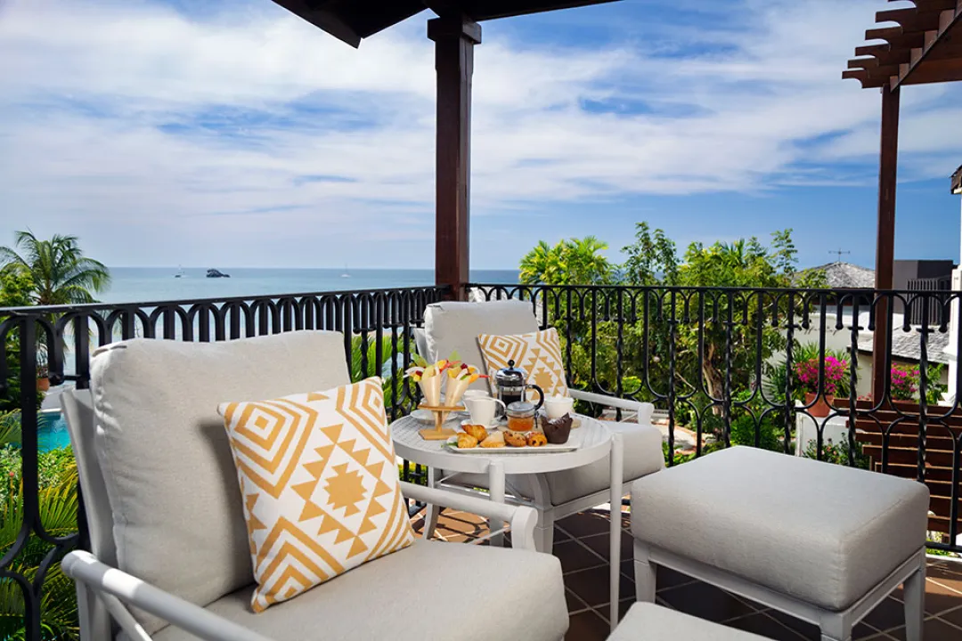 Junior Suite - Balcony Lounge