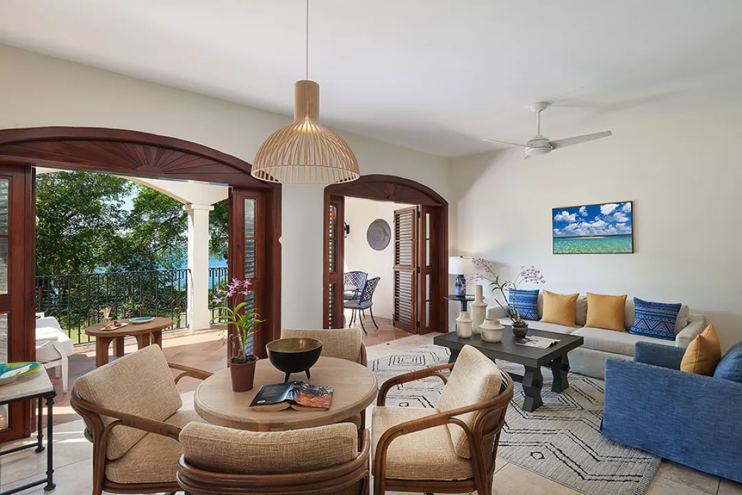 Oceanview Suite - Living Room