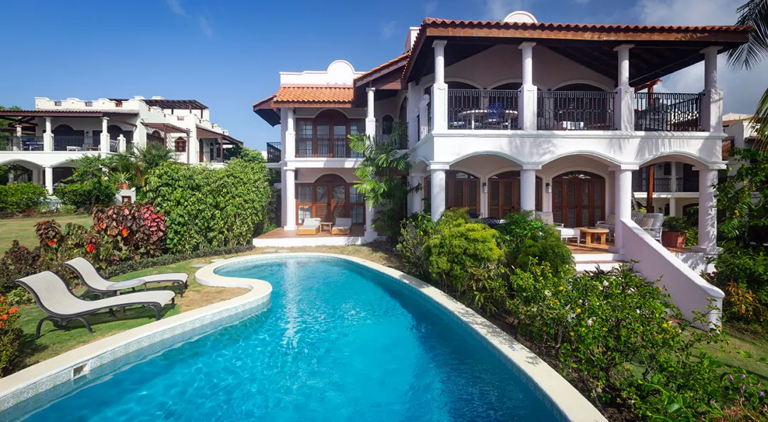 Oceanview Suite with Pool - Villa Over View