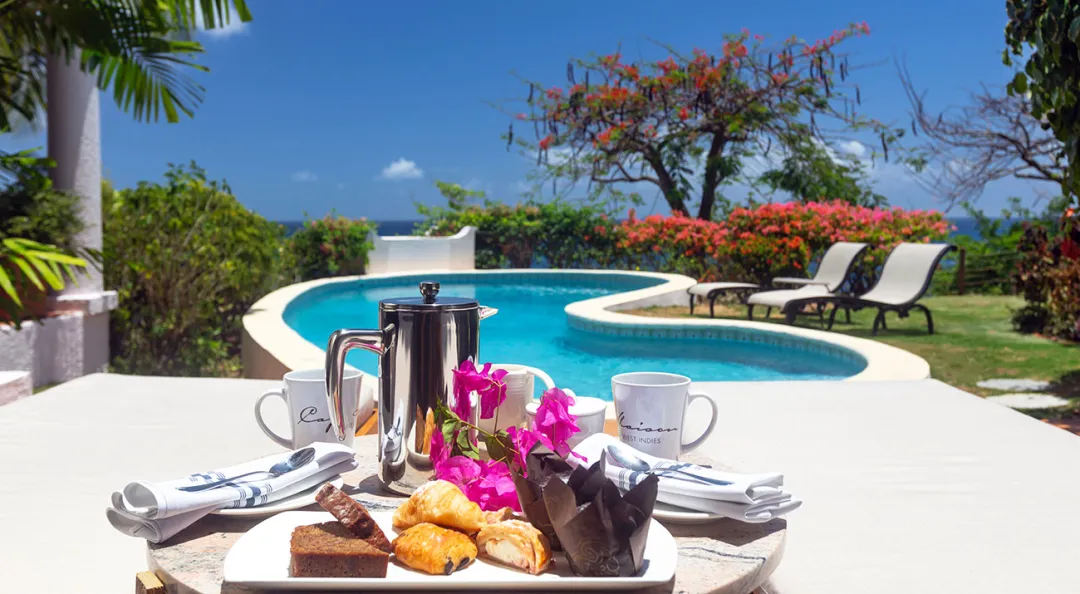 Oceanview Suite with Pool - Pool Lounge